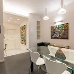 Stylish Four Bedrooms Apartment - Florence Center